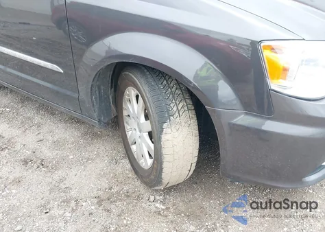 2016 Chrysler Town & Country Touring из США, поврежденный, VIN 2C4RC1BG0GR135509